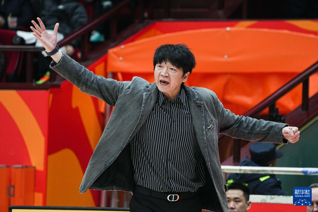 杏彩体育在线-帅论|赛季双杀吉林，邱彪：这是团队的胜利，感谢每个队员的努力